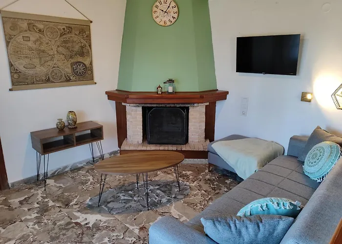 Electra's Seaside Apartment