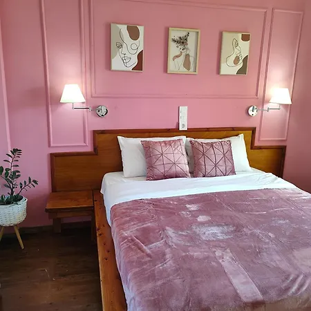 Electra's Seaside Daire *