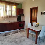 Electra's Seaside Apartman